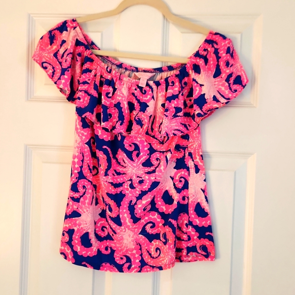 Lilly Pulitzer Starfish off the sholder top size XS in Navy and Pink